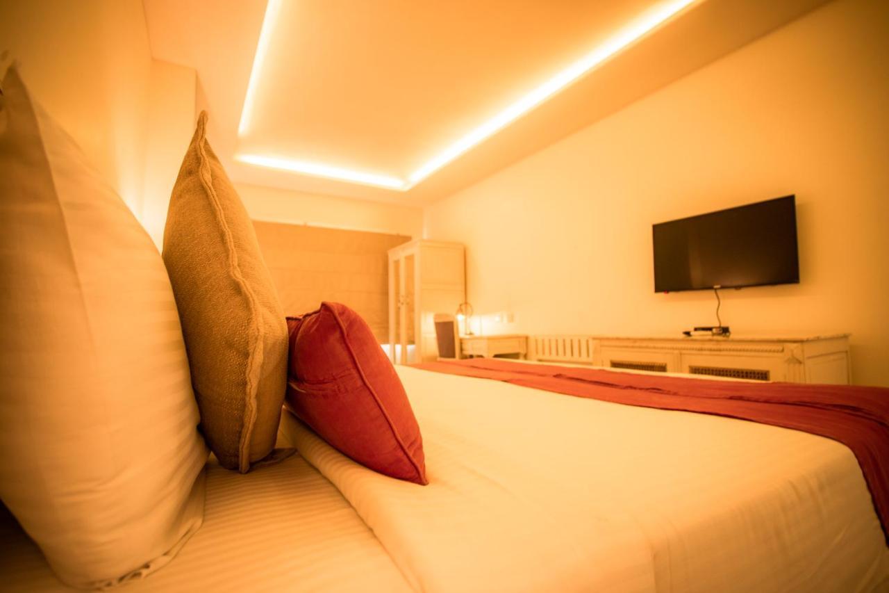 เดอะ เกห์ลูร์ Hotel อุเดเปอร์ ภายนอก รูปภาพ
